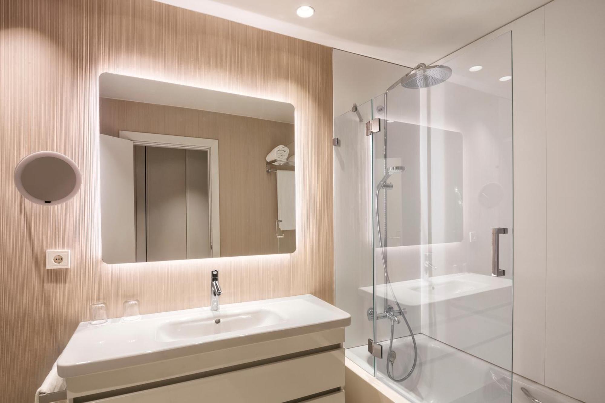 Salles Hotel Malaga Centro — Photos 1